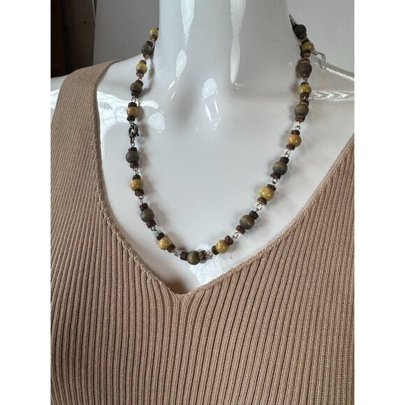 Vintage Wooden Bead Necklace With Toggle Clasp - Picture 9 of 16